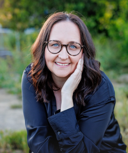 Paula Hoffart